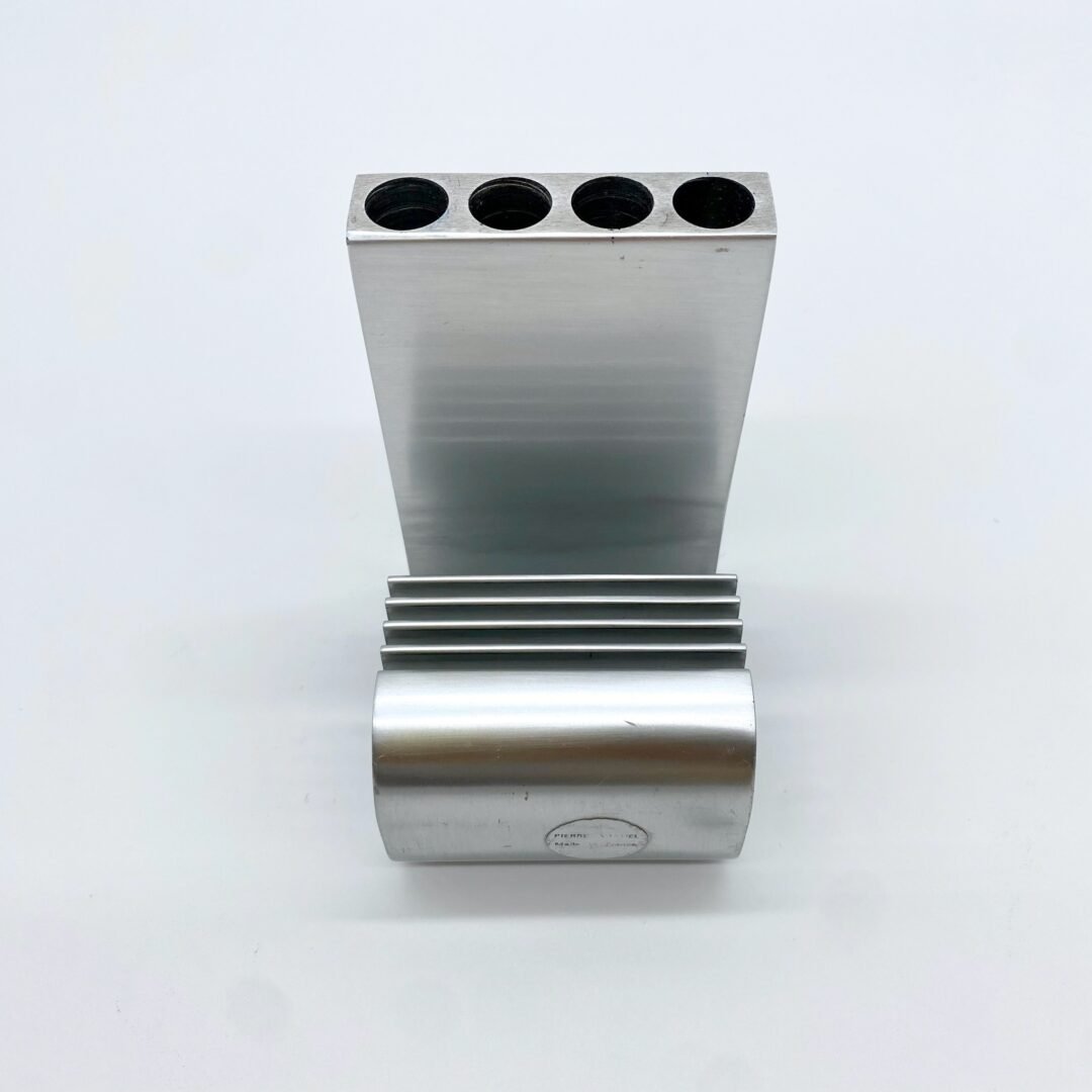 PORTE-STYLO / PRESSE-PAPIER - ALUMINIUM PAR PIERRE VANDEL – 1970s – Image 10