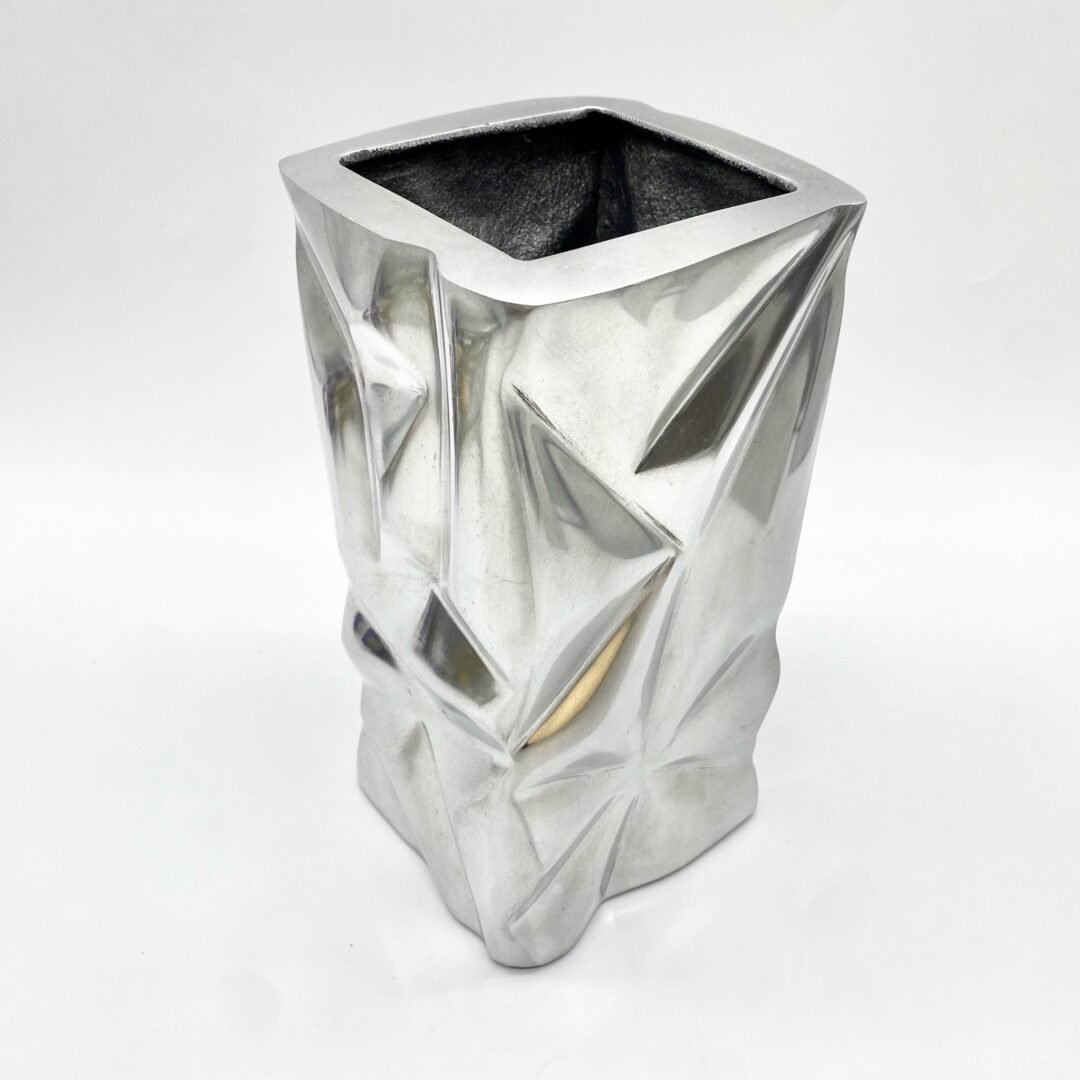 VASE "FROISSÉ" / FONTE D’ALUMINIUM – 1970s – Image 2