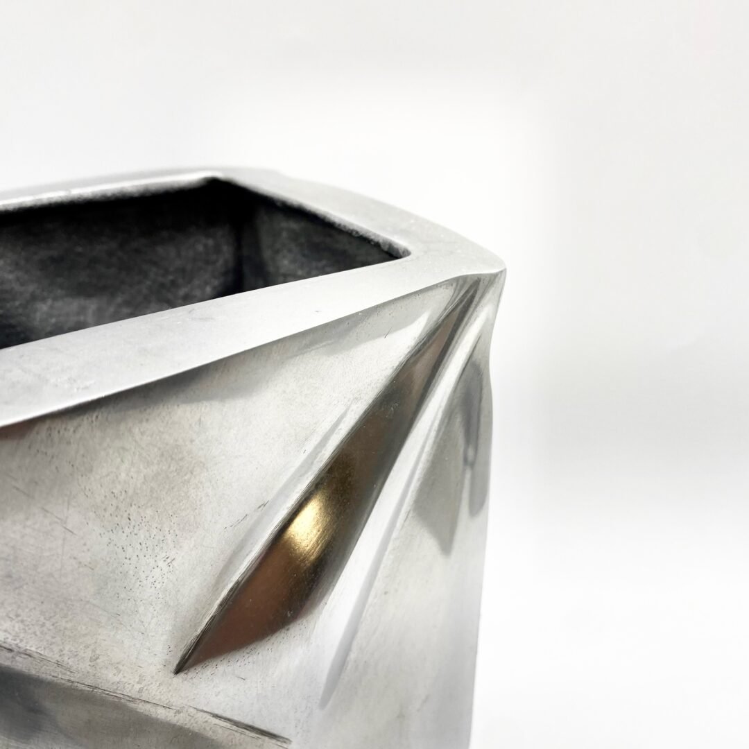 VASE "FROISSÉ" / FONTE D’ALUMINIUM – 1970s – Image 11