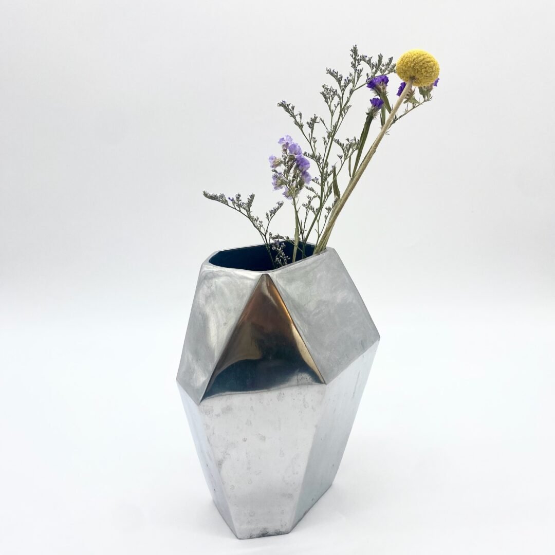 VASE "ICEBREG" / FONTE D'ALUMINIUM, ISLANDE, 1980s – Image 2