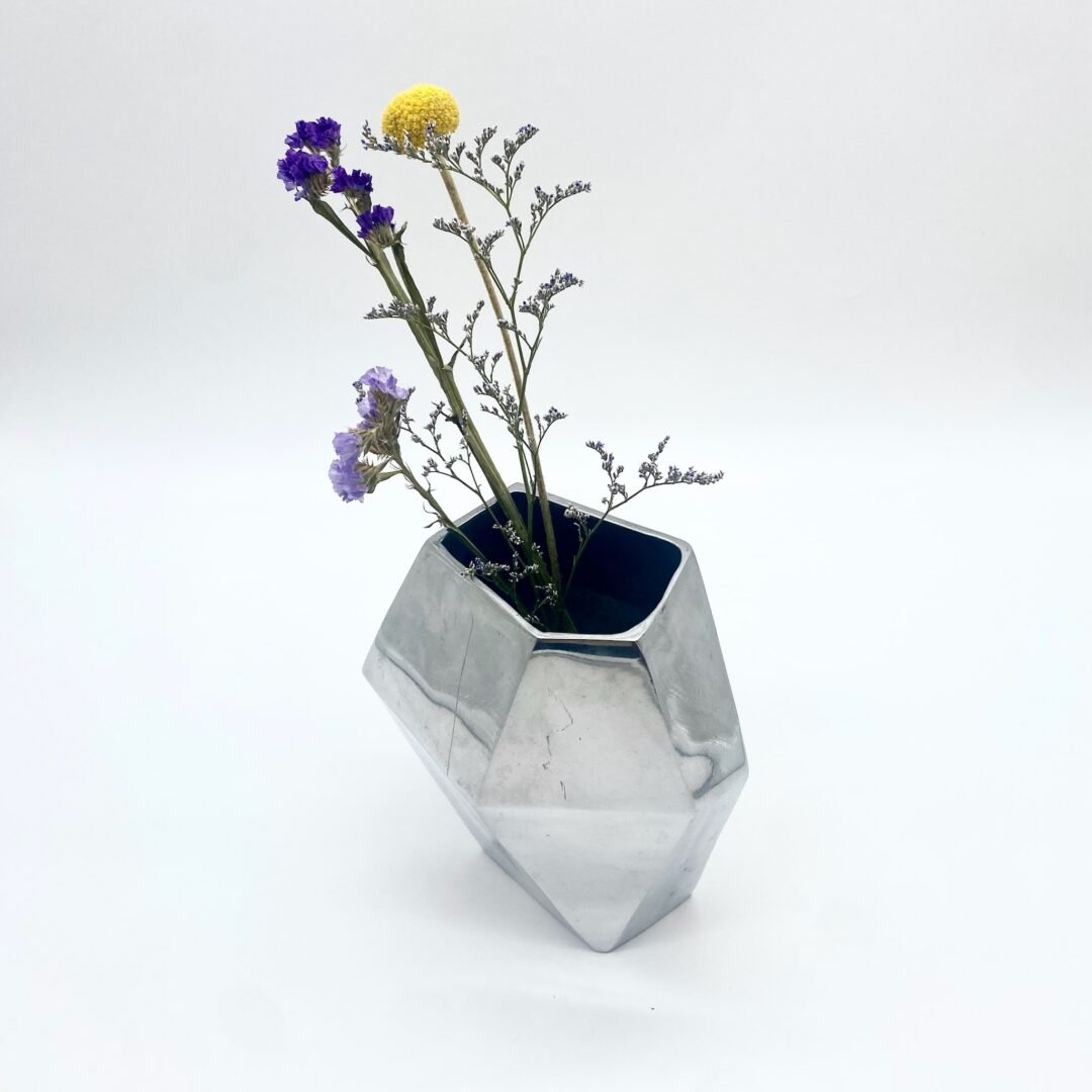 VASE "ICEBREG" / FONTE D'ALUMINIUM, ISLANDE, 1980s – Image 12