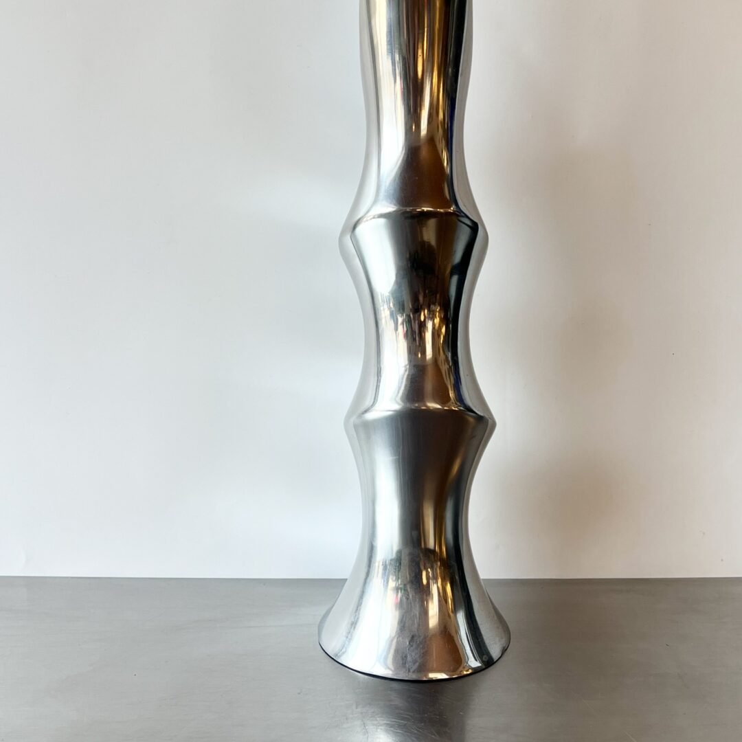 VASE "TORSADÉ" XXL / FONTE D’ALUMINIUM – 1980s – Image 8