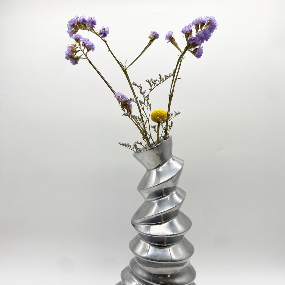 VASE "TORSADÉ" / FONTE D’ALUMINIUM – 1980s – Image 15