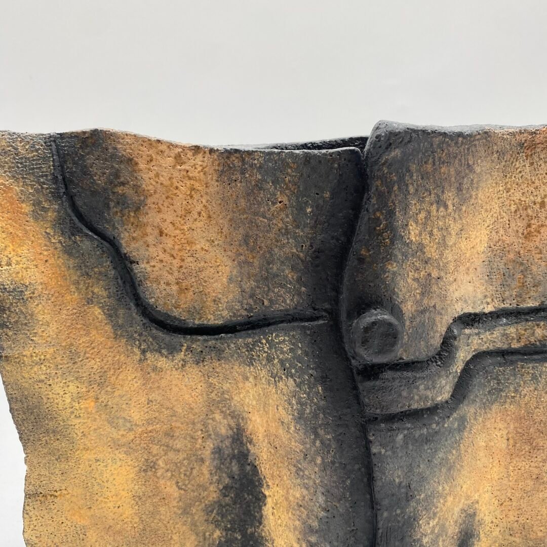 VASE  RÉVERSIBLE "NOIR CHARBON" / BRUTALISTE – Image 10