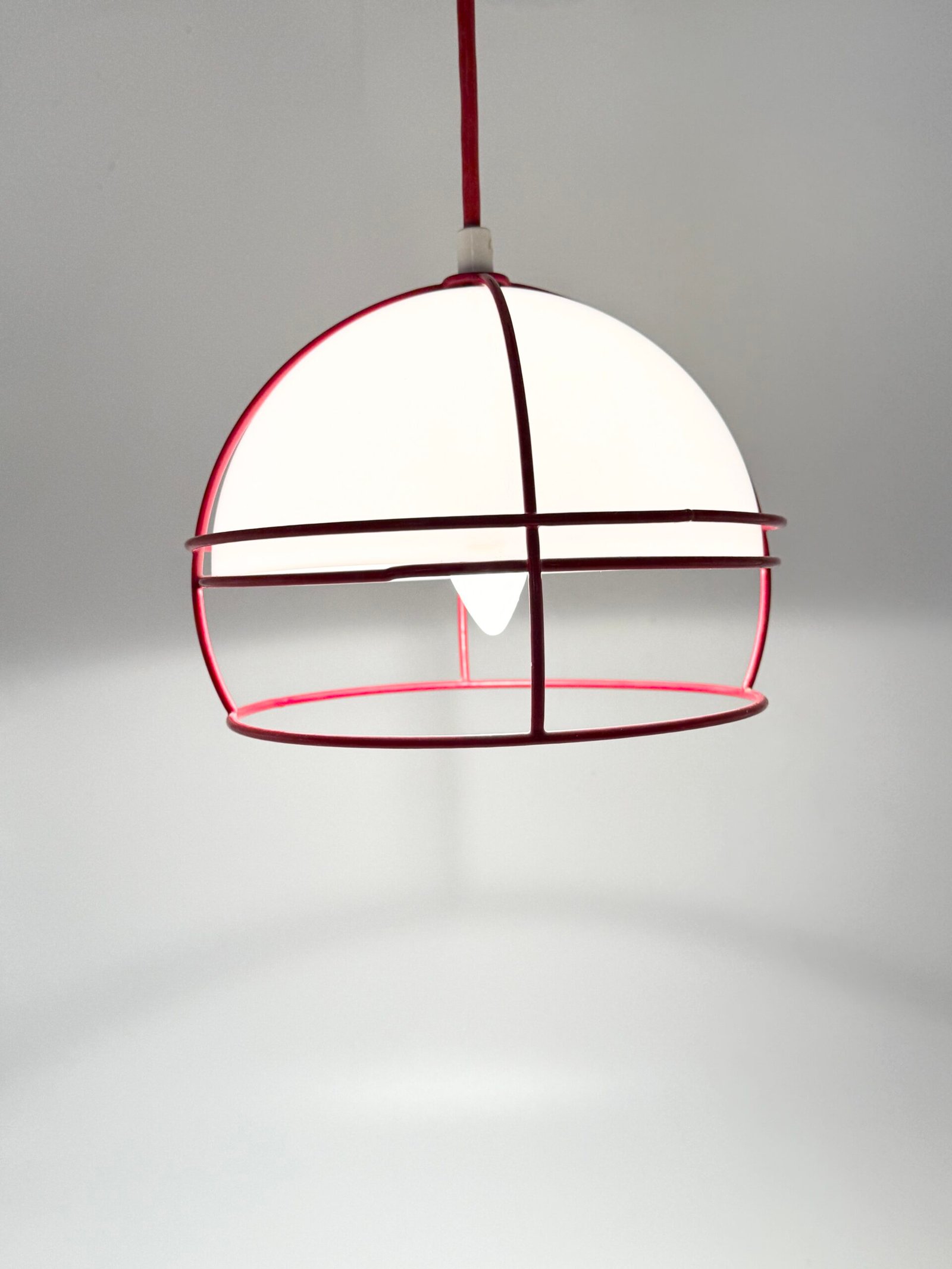 SUSPENSION POSTMODERNE "GRID" ROUGE, 1970s – Image 3