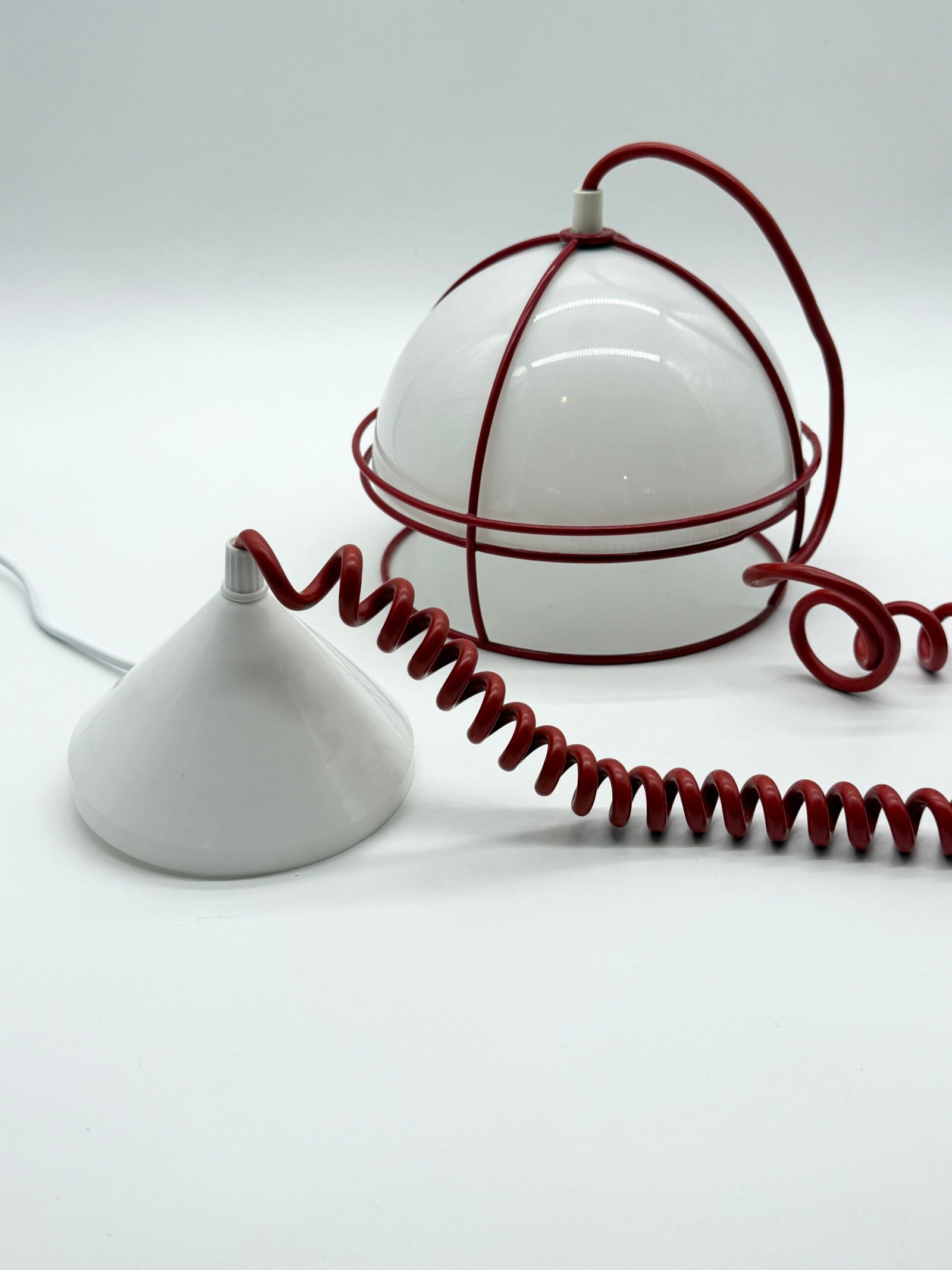 SUSPENSION POSTMODERNE "GRID" ROUGE, 1970s – Image 9