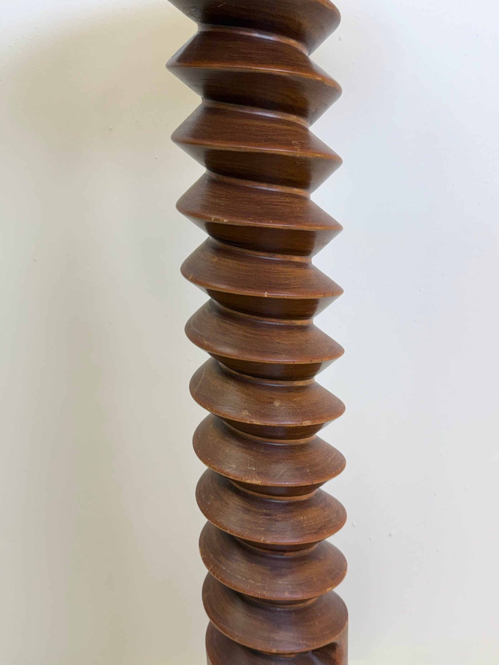 GRANDE COLONNE TORSADÉE — 1940–1970 – Image 6